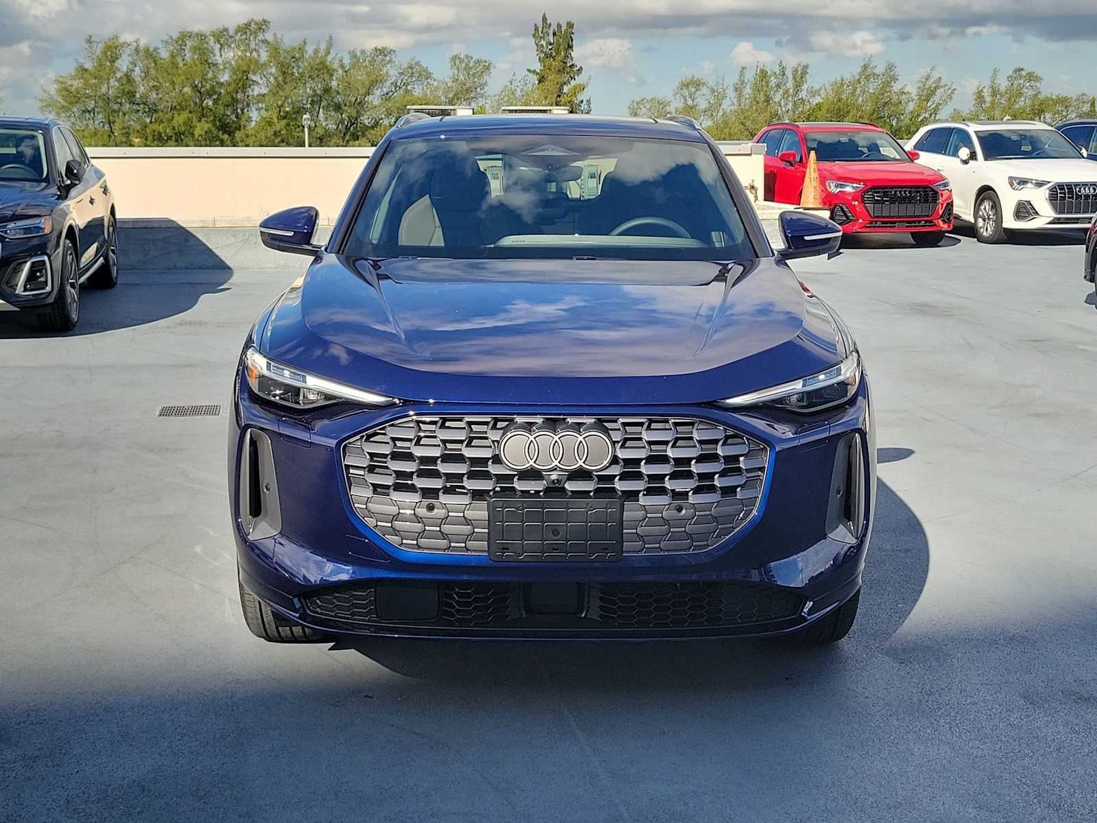 Thumbnail: 2025 Audi Q5 - 9