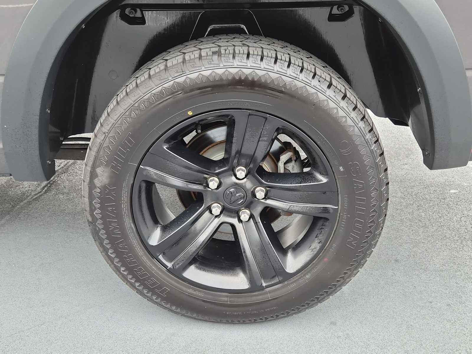 Thumbnail: 2021 RAM 1500 Classic - 10