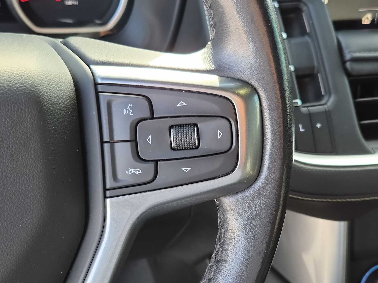 Thumbnail: 2021 Chevrolet Suburban - 21