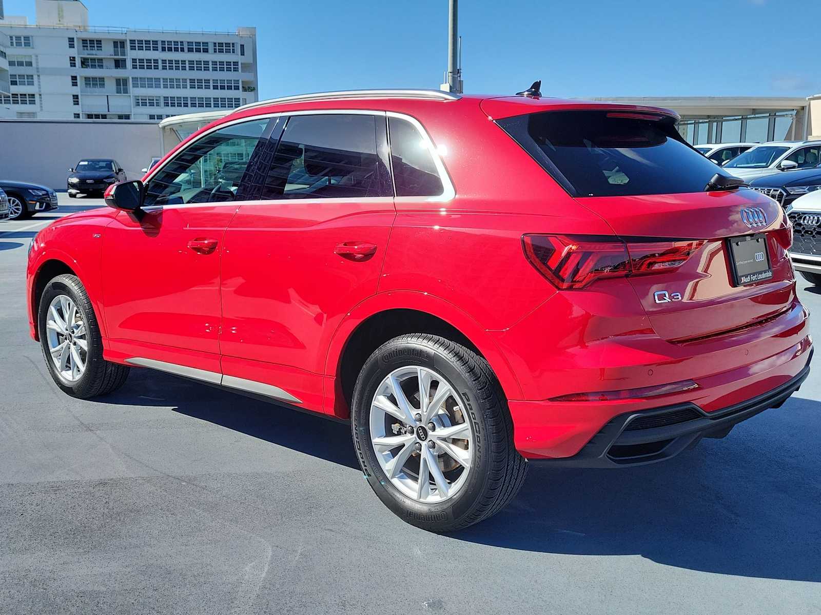 Thumbnail: 2025 Audi Q3 - 4