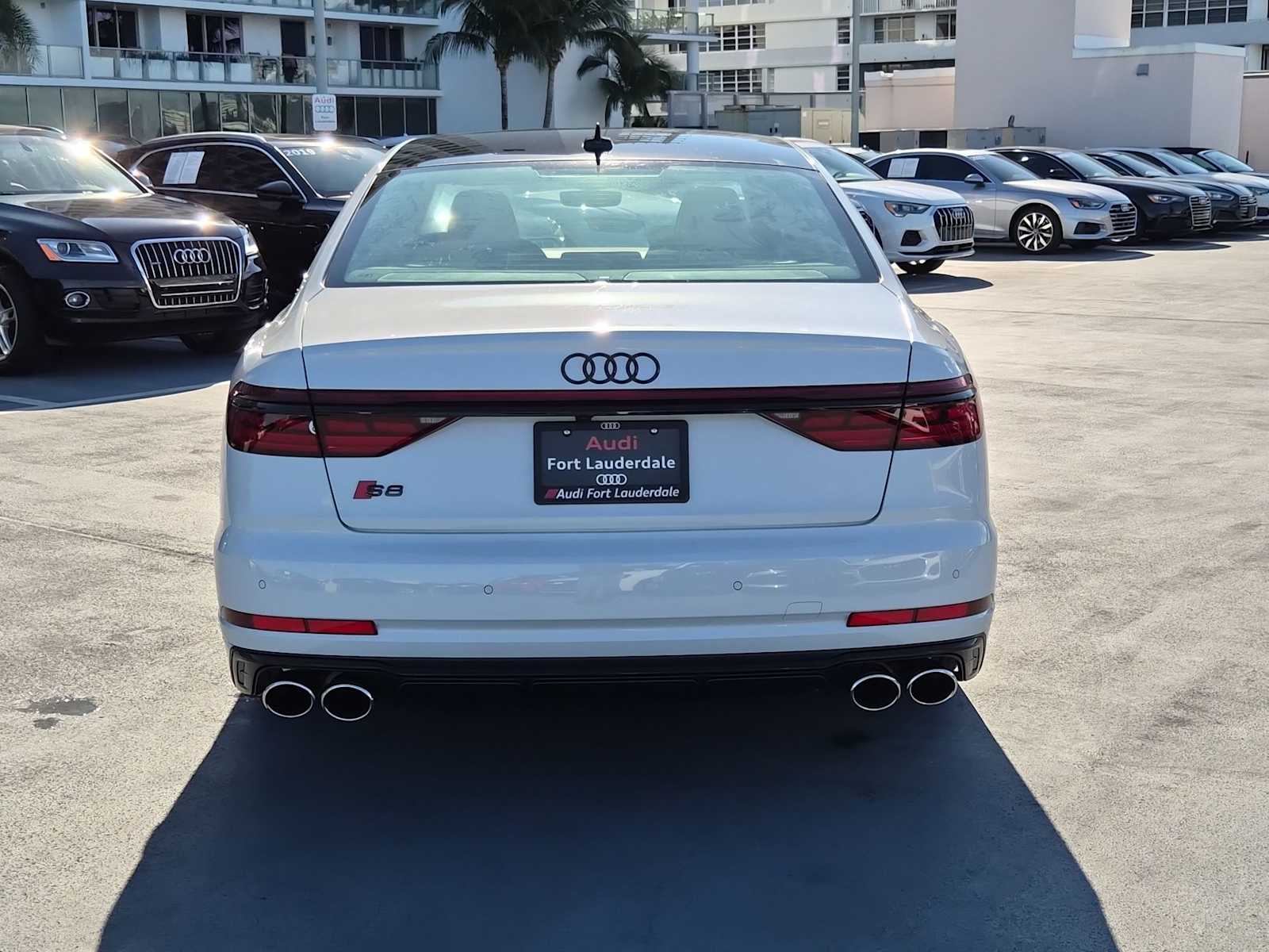 Thumbnail: 2025 Audi S8 - 5