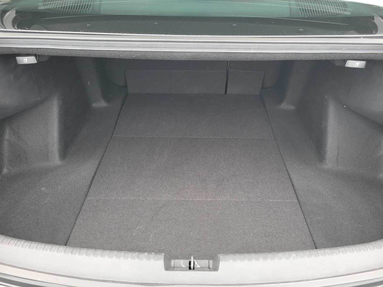 Thumbnail: 2023 Acura TLX - 26