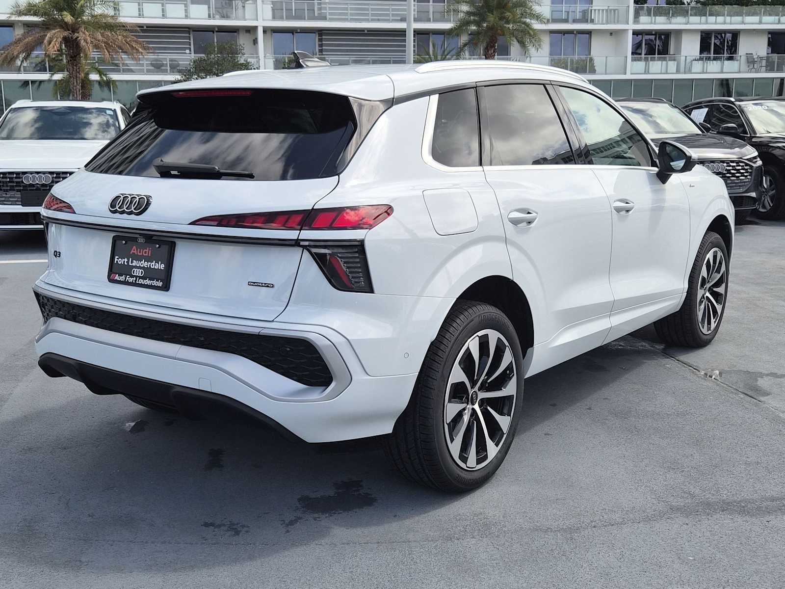 Thumbnail: 2026 Audi Q3 - 6