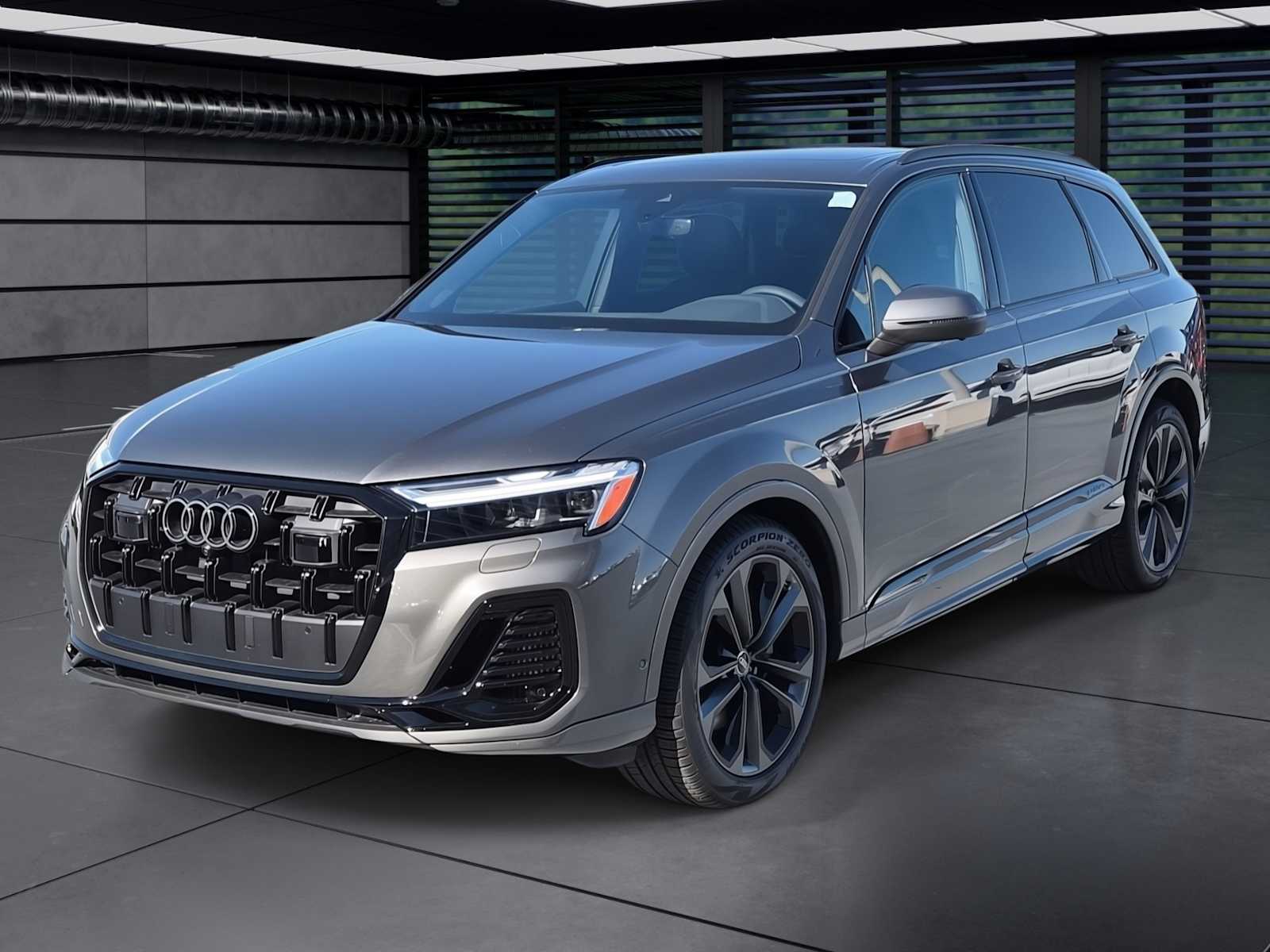 Thumbnail: 2026 Audi Q7 - 1