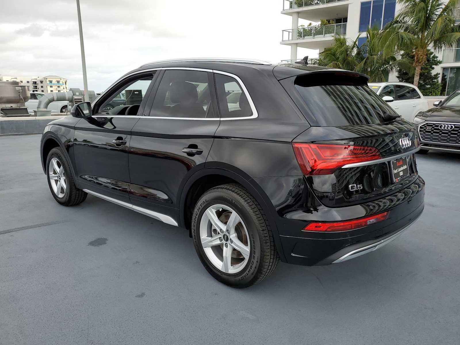 Thumbnail: 2023 Audi Q5 - 4