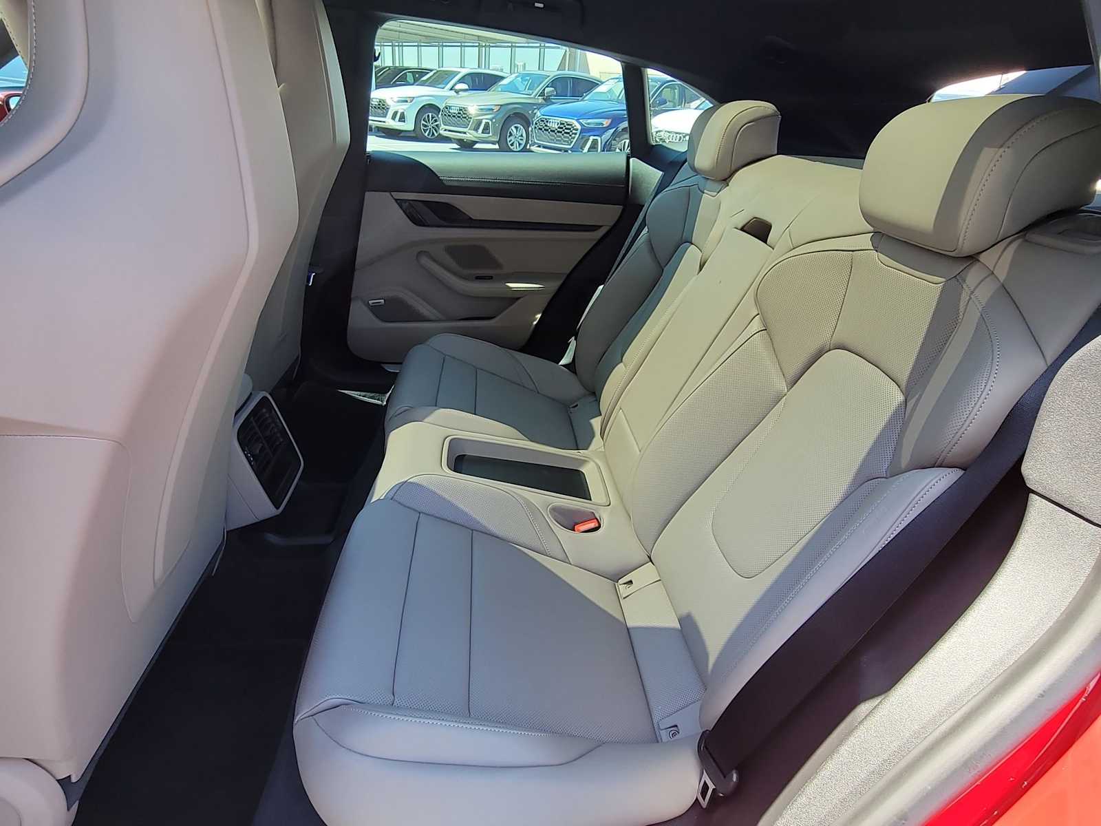 Thumbnail: 2021 Porsche Taycan - 18