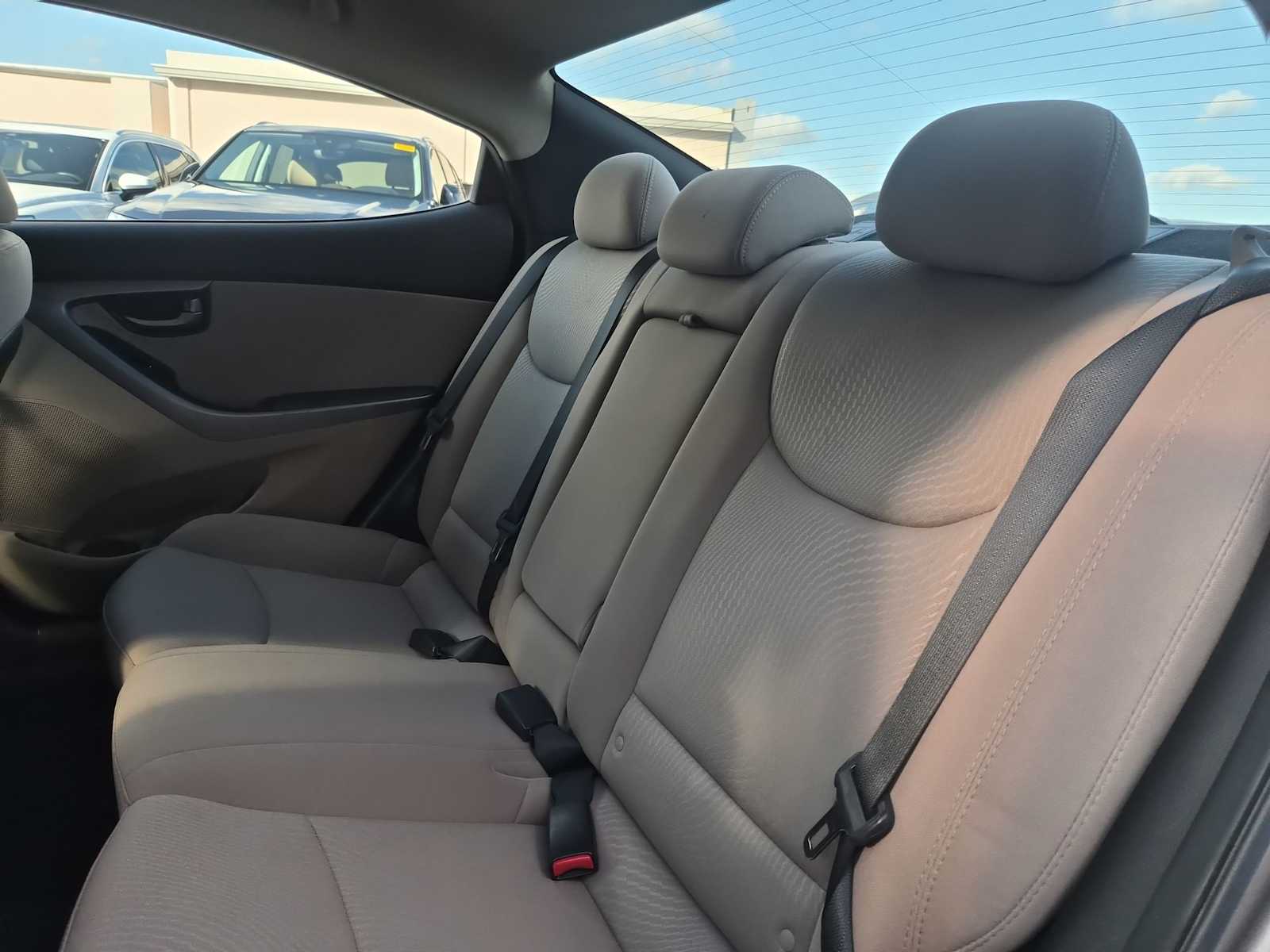 Thumbnail: 2016 Hyundai Elantra - 18