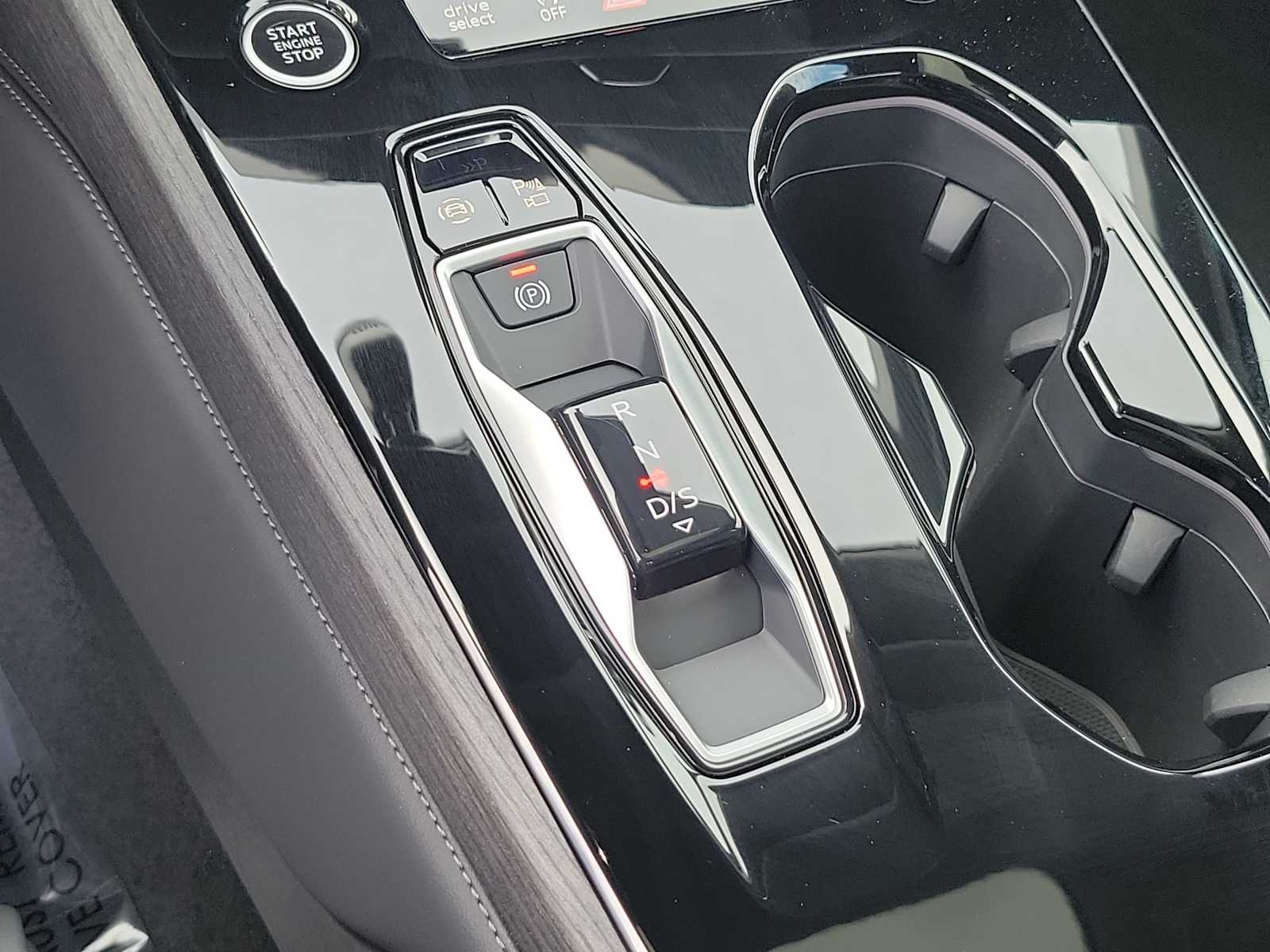 Thumbnail: 2025 Audi A5 - 25