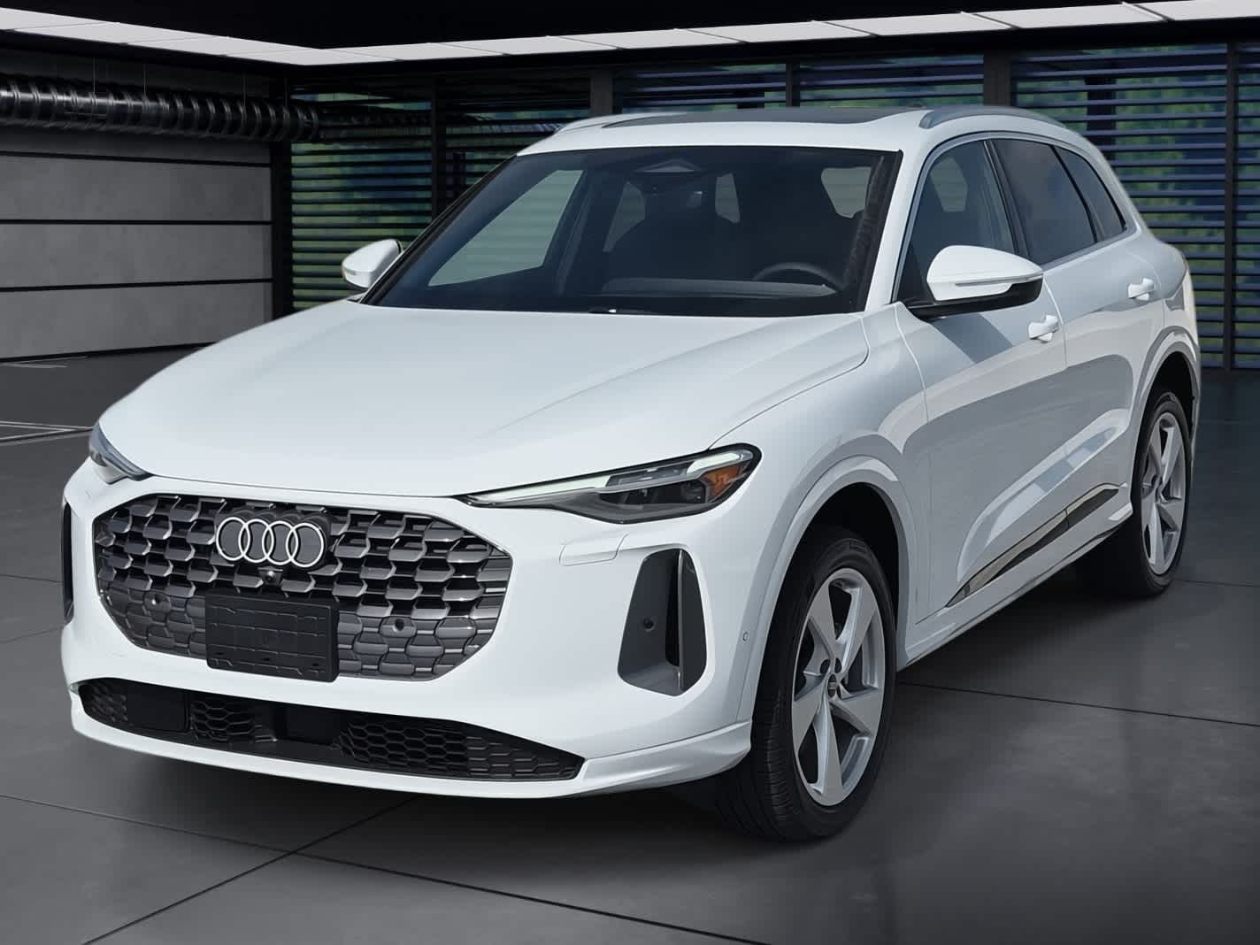 Thumbnail: 2025 Audi Q5 - 1