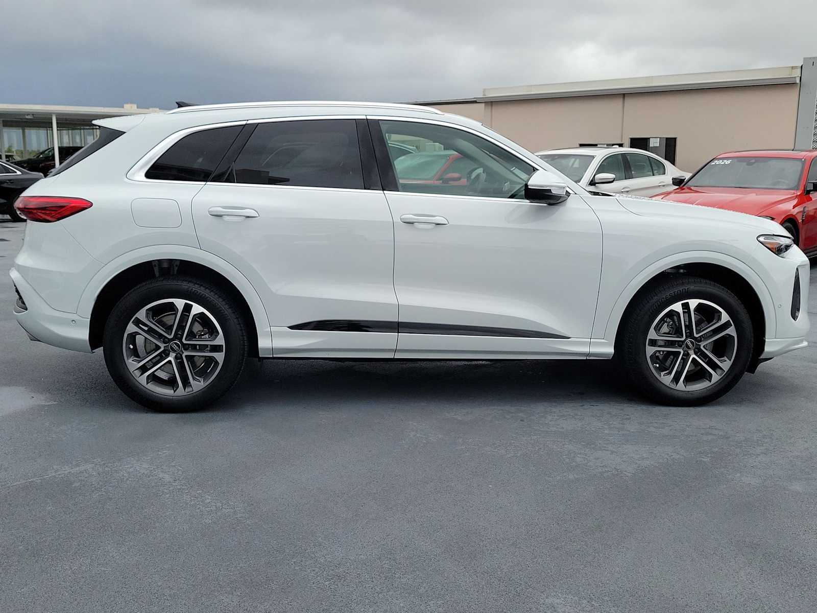 Thumbnail: 2025 Audi Q5 - 7