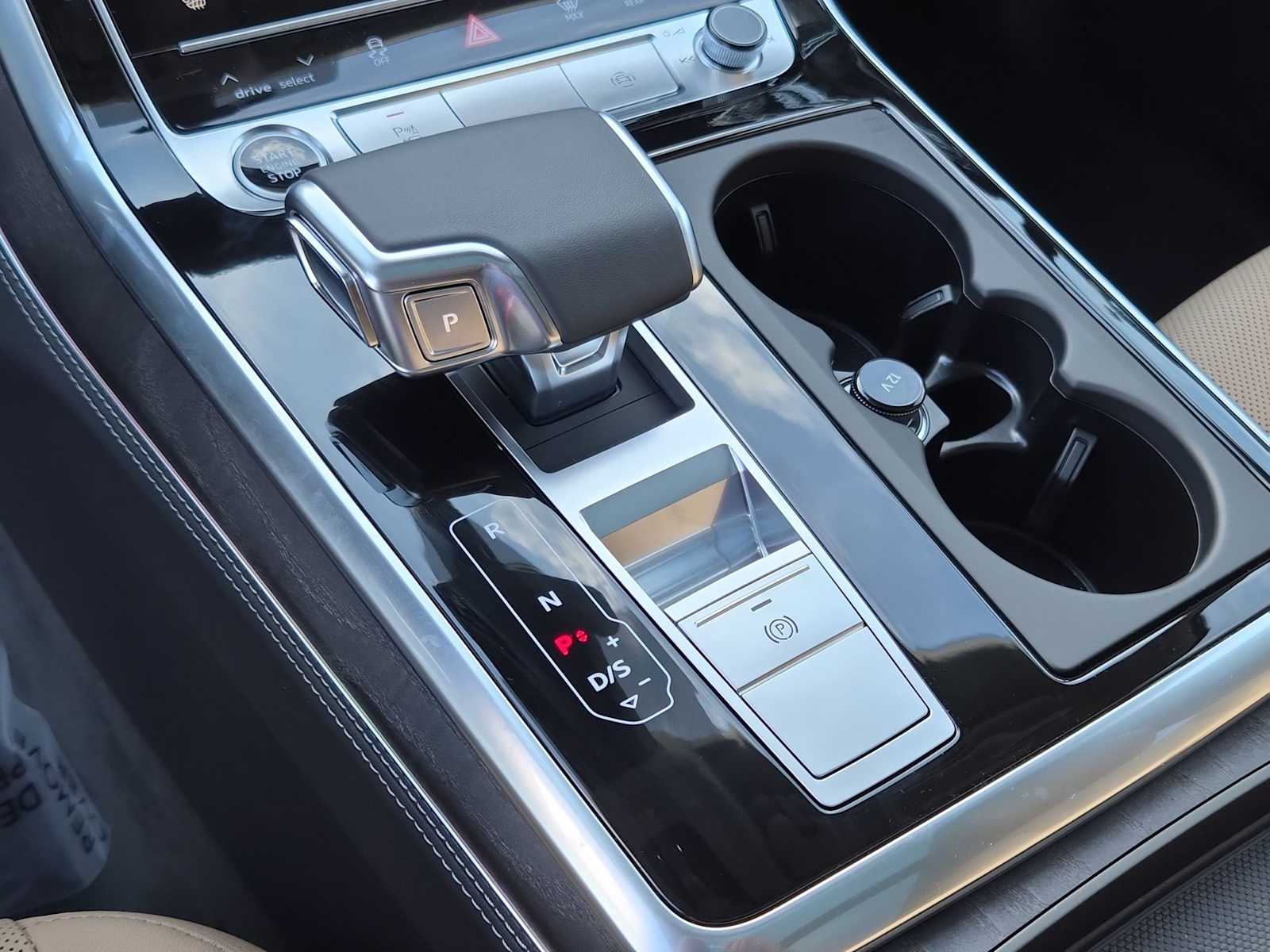 Thumbnail: 2026 Audi Q7 - 25