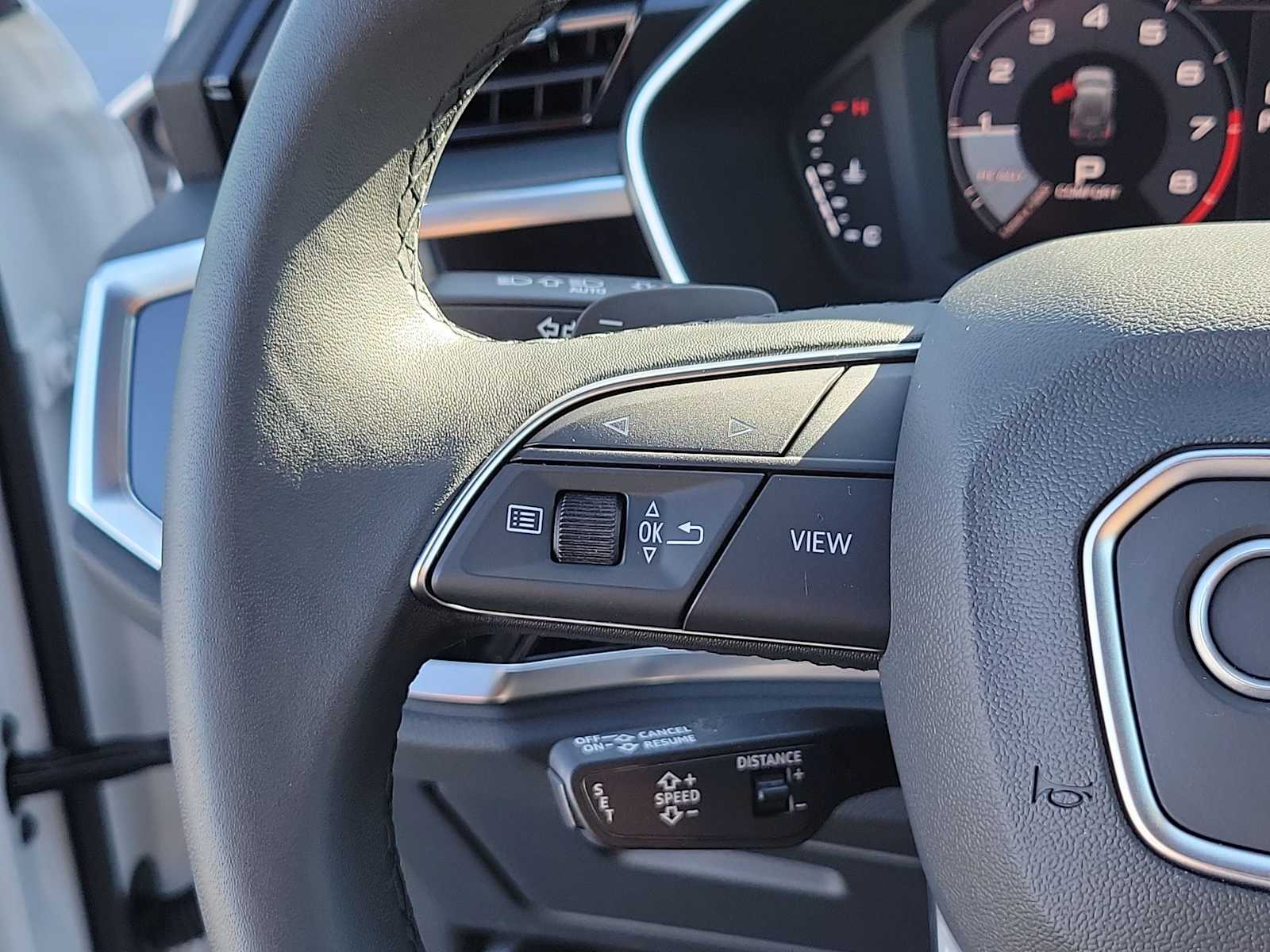 Thumbnail: 2025 Audi Q3 - 21