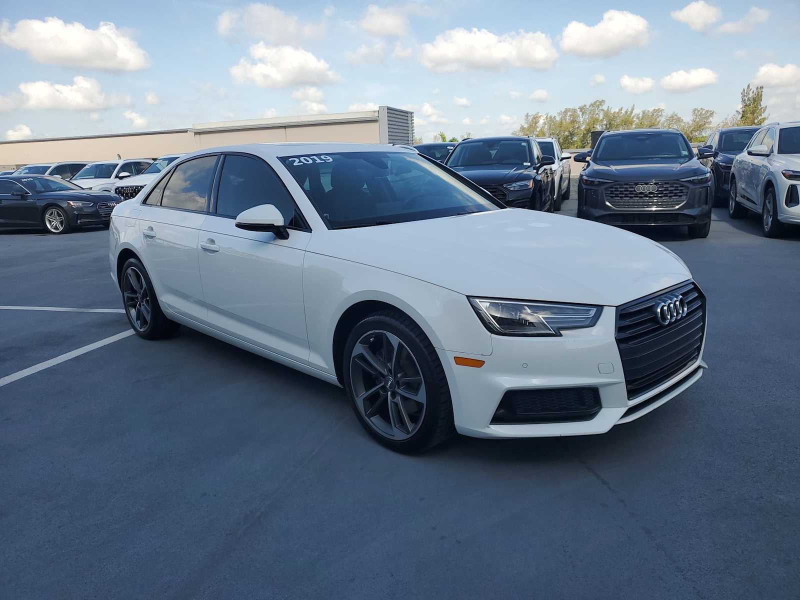 Thumbnail: 2019 Audi A4 - 8