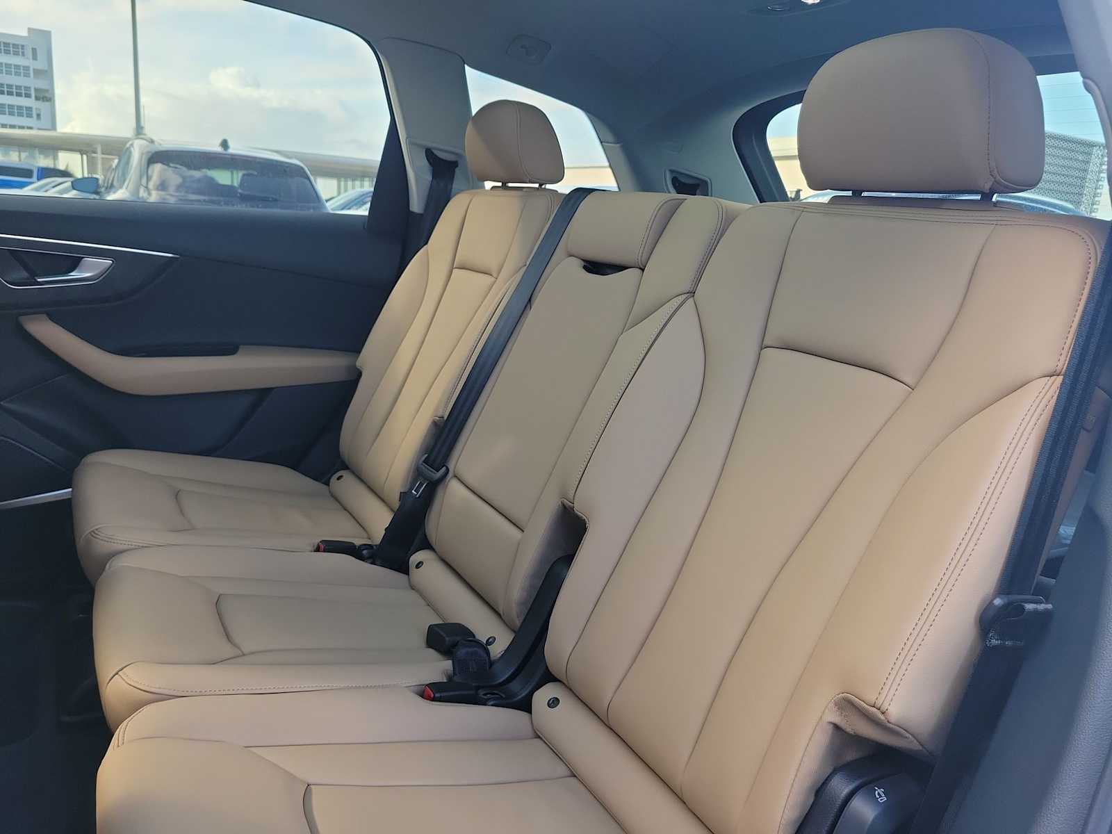 Thumbnail: 2026 Audi Q7 - 19