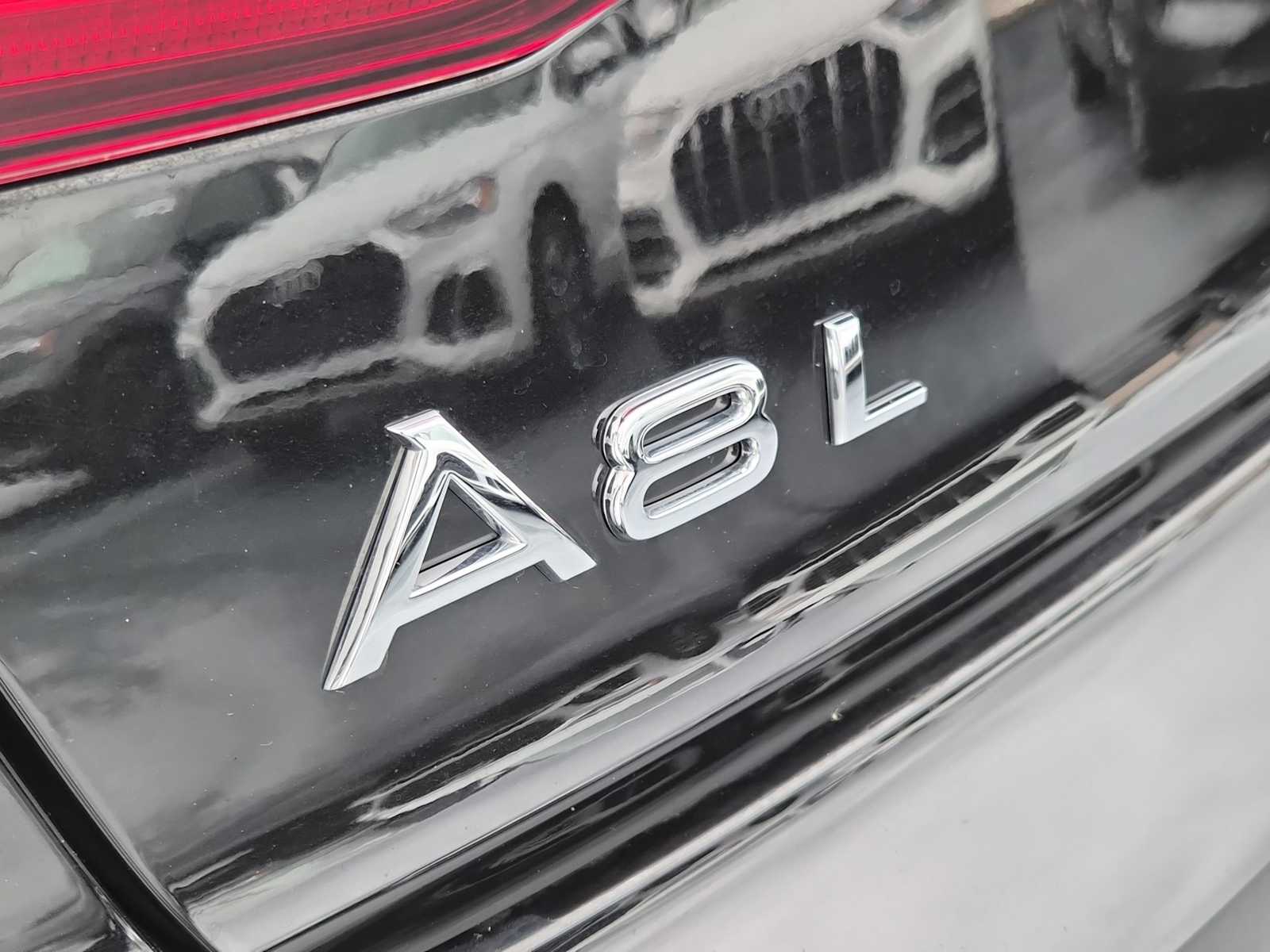 Thumbnail: 2025 Audi A8 - 10