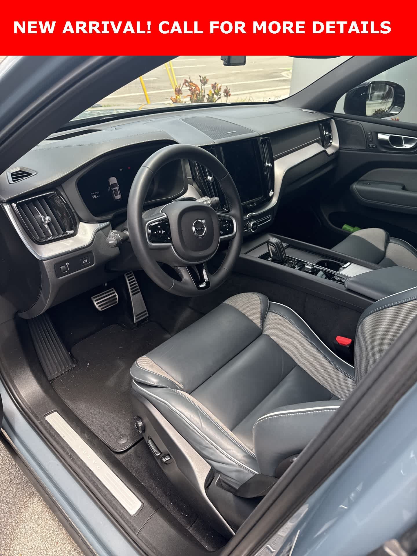 Thumbnail: 2022 Volvo XC60 - 5