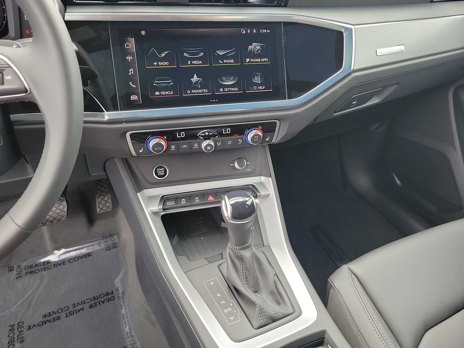 Thumbnail: 2025 Audi Q3 - 23