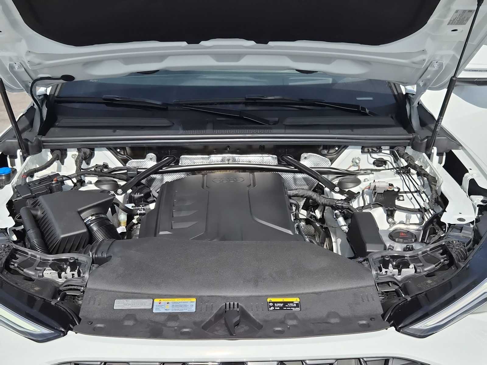 Thumbnail: 2025 Audi Q5 - 13