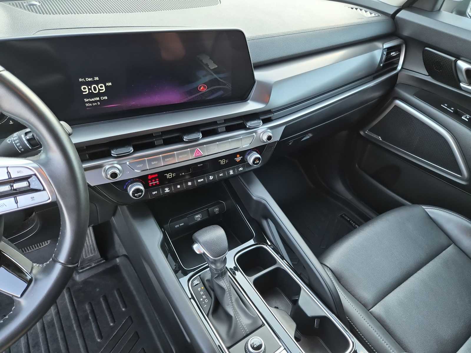 Thumbnail: 2023 Kia Telluride - 21