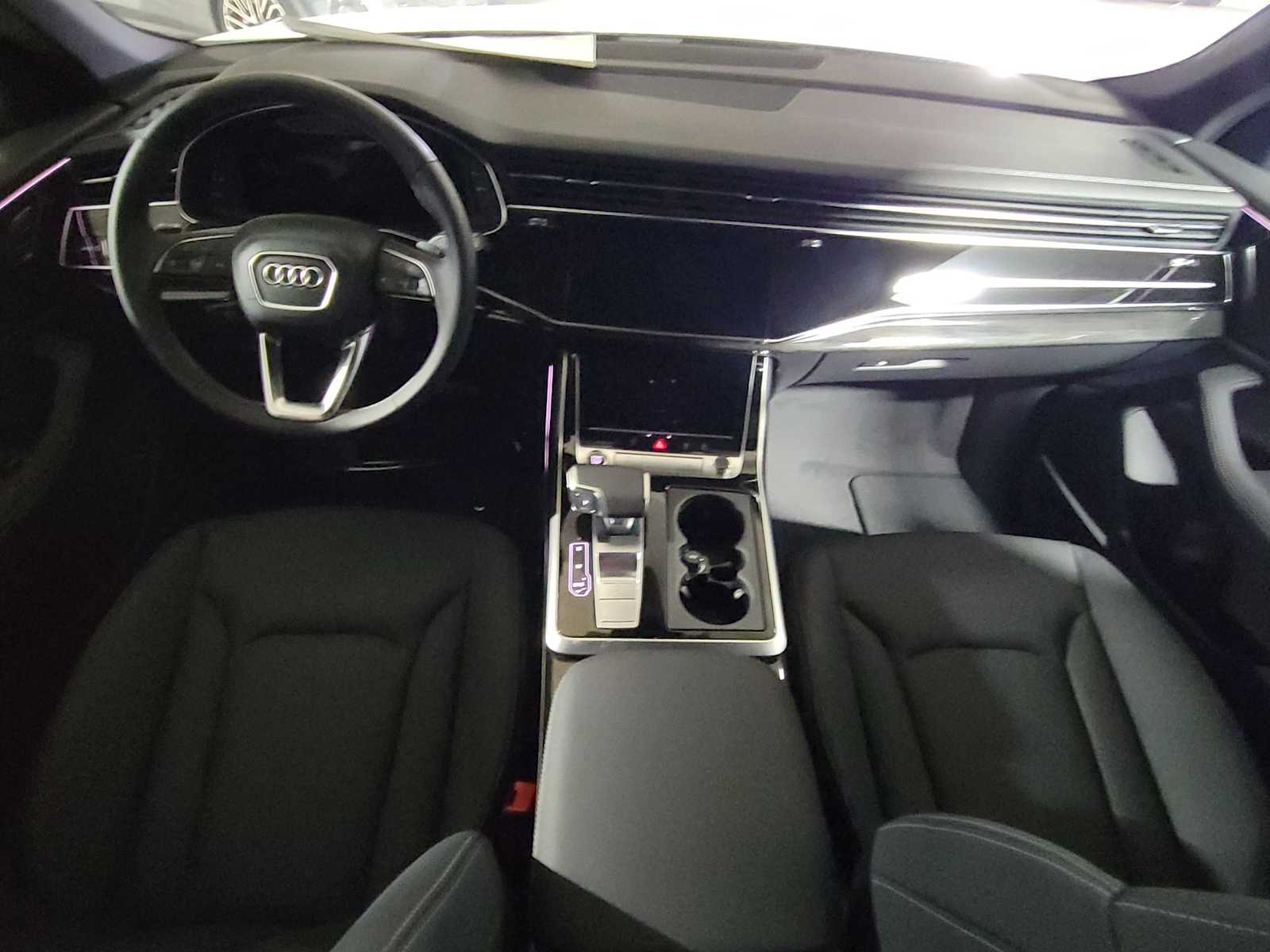 Thumbnail: 2026 Audi Q8 - 14