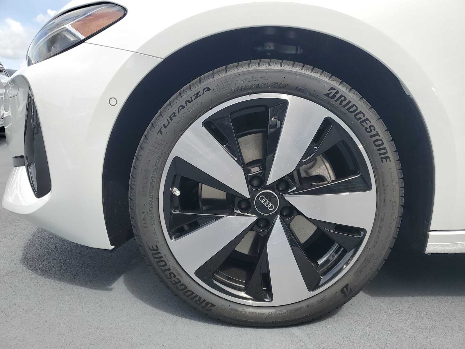 Thumbnail: 2025 Audi A5 - 10