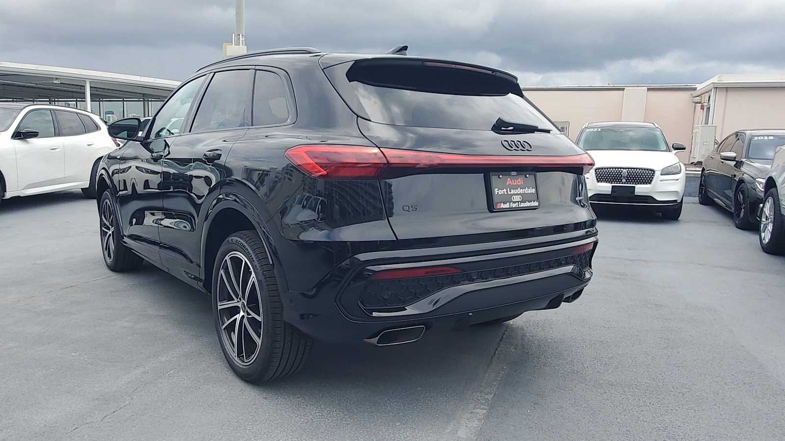Thumbnail: 2026 Audi Q5 - 4
