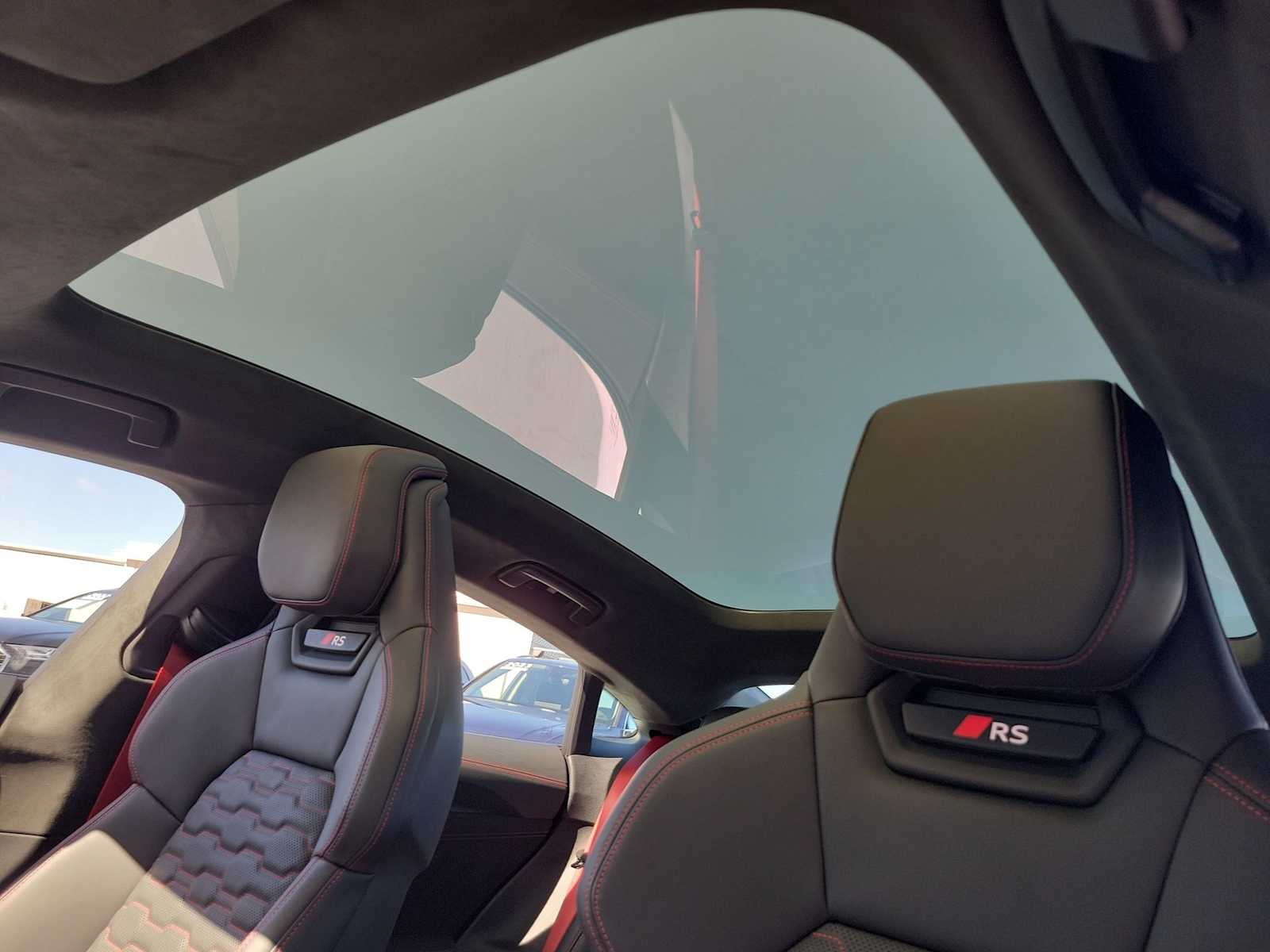 Thumbnail: 2026 Audi RS e-tron GT - 17