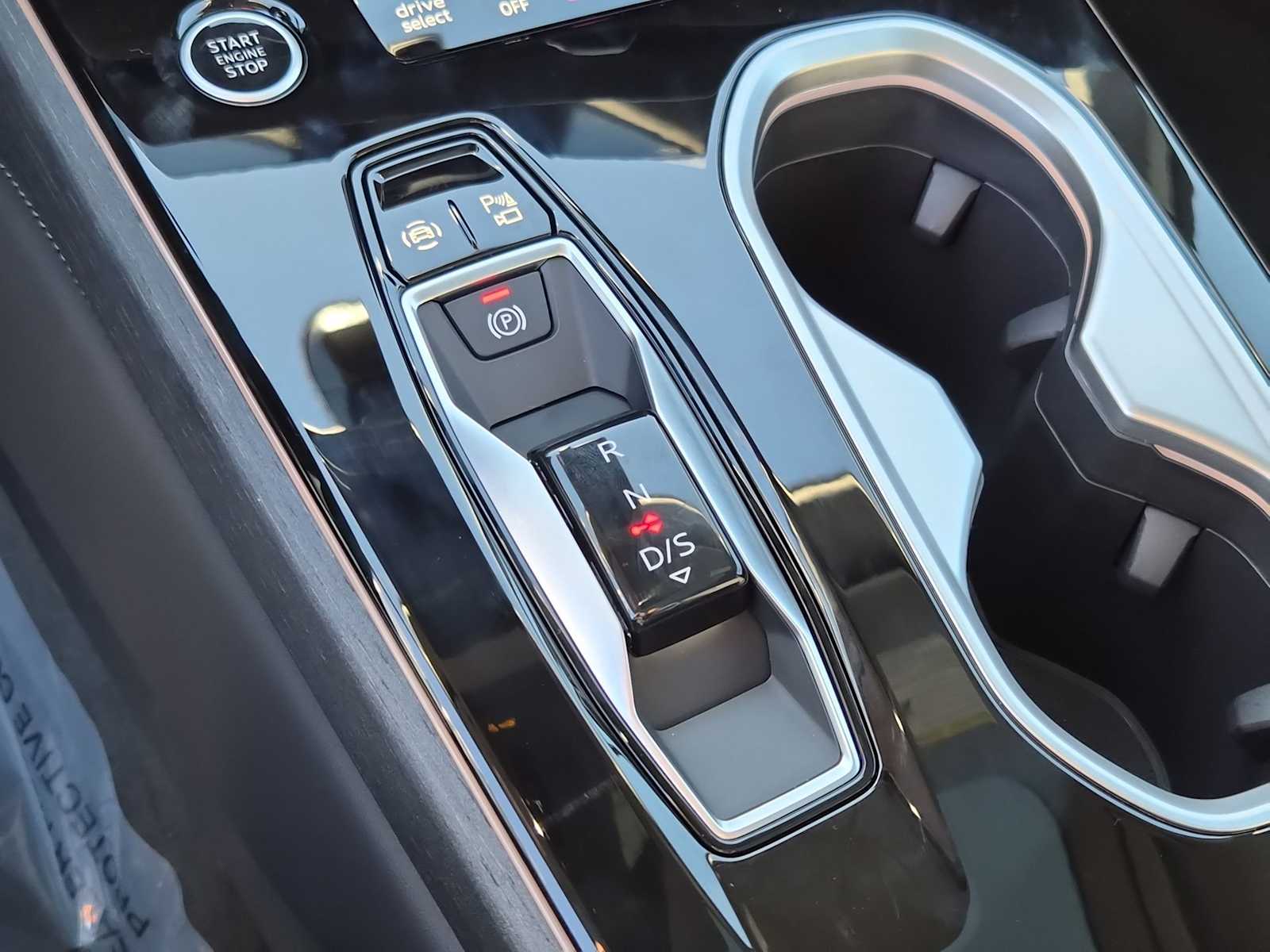 Thumbnail: 2026 Audi A6 - 25