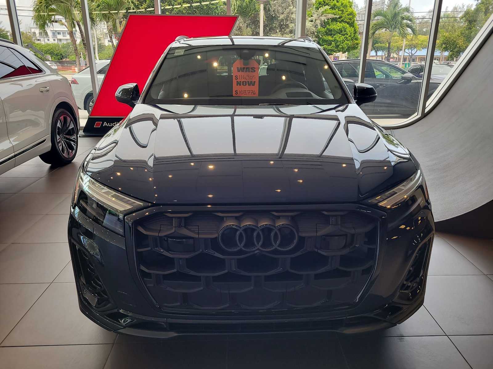 Thumbnail: 2026 Audi SQ7 - 7