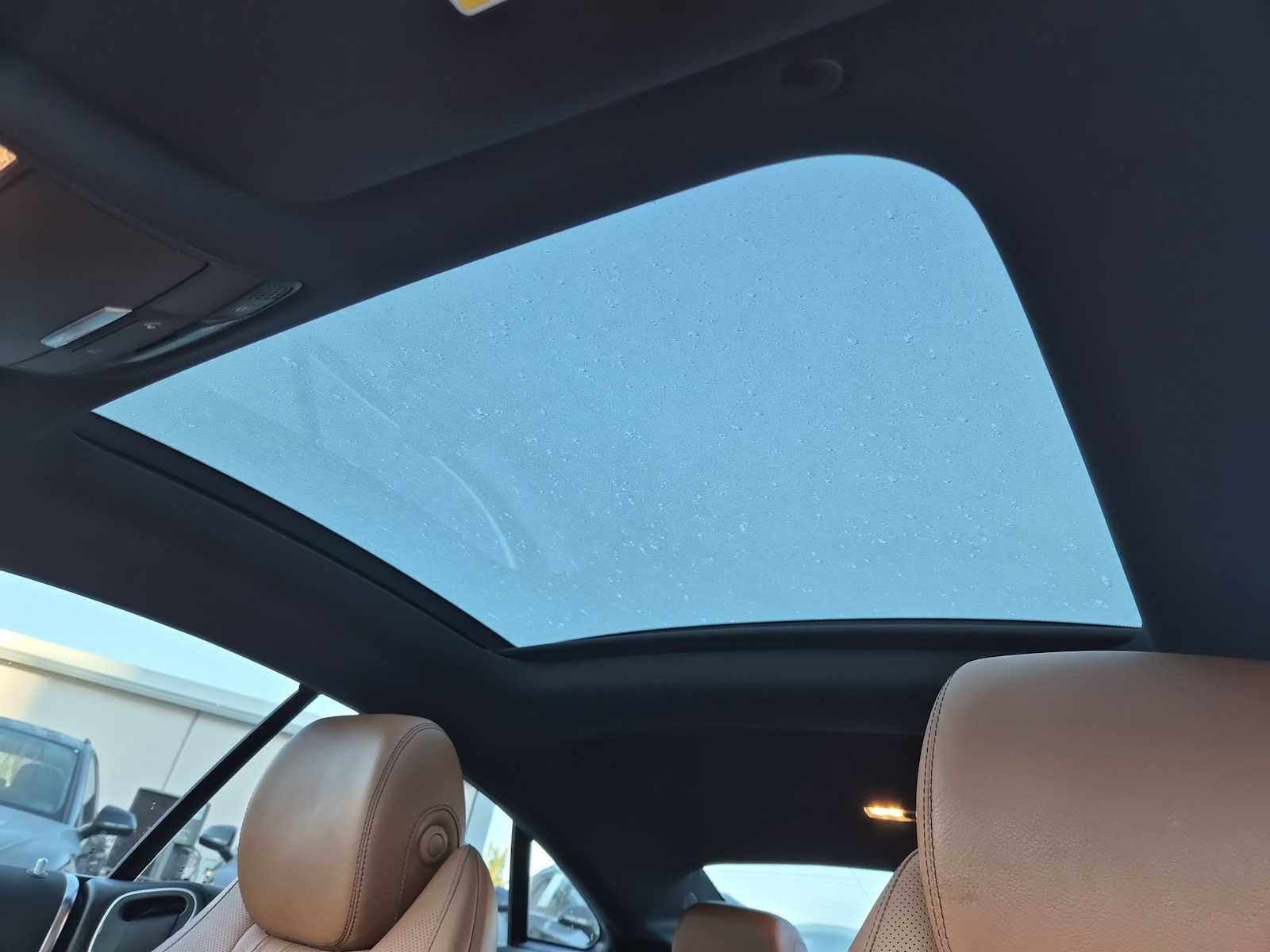 Thumbnail: 2018 Mercedes-Benz E-Class - 16