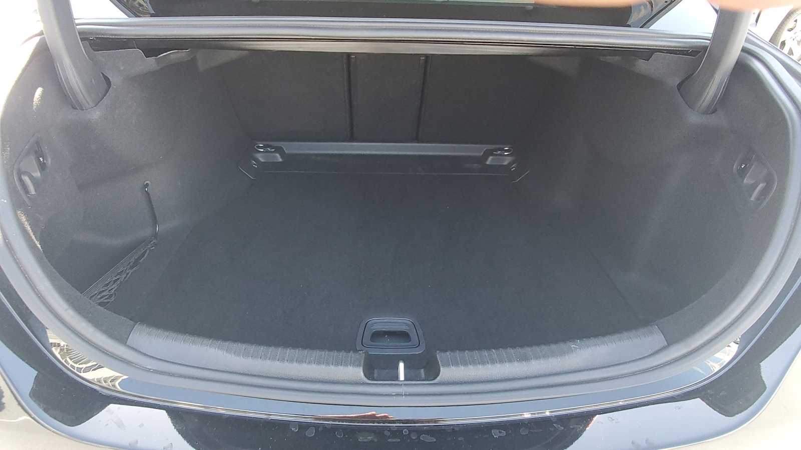 Thumbnail: 2024 Mercedes-Benz C-Class - 35