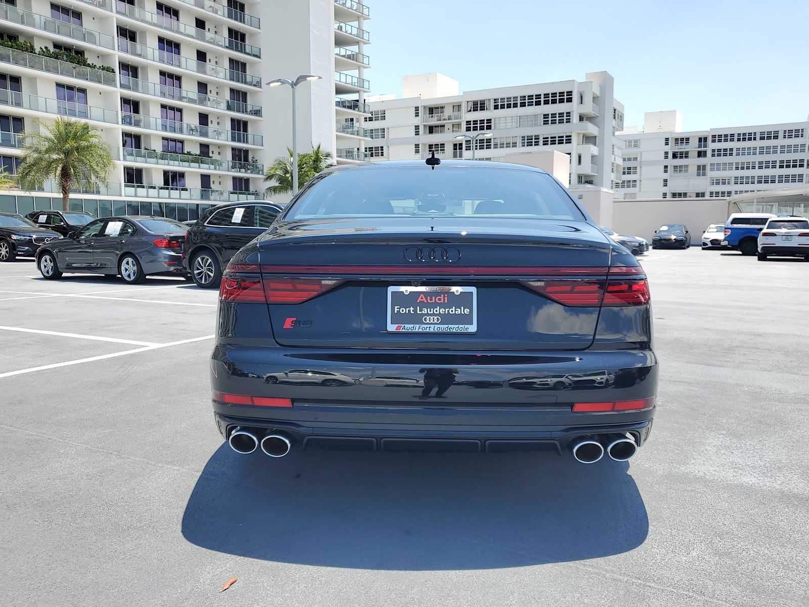 Thumbnail: 2025 Audi S8 - 5