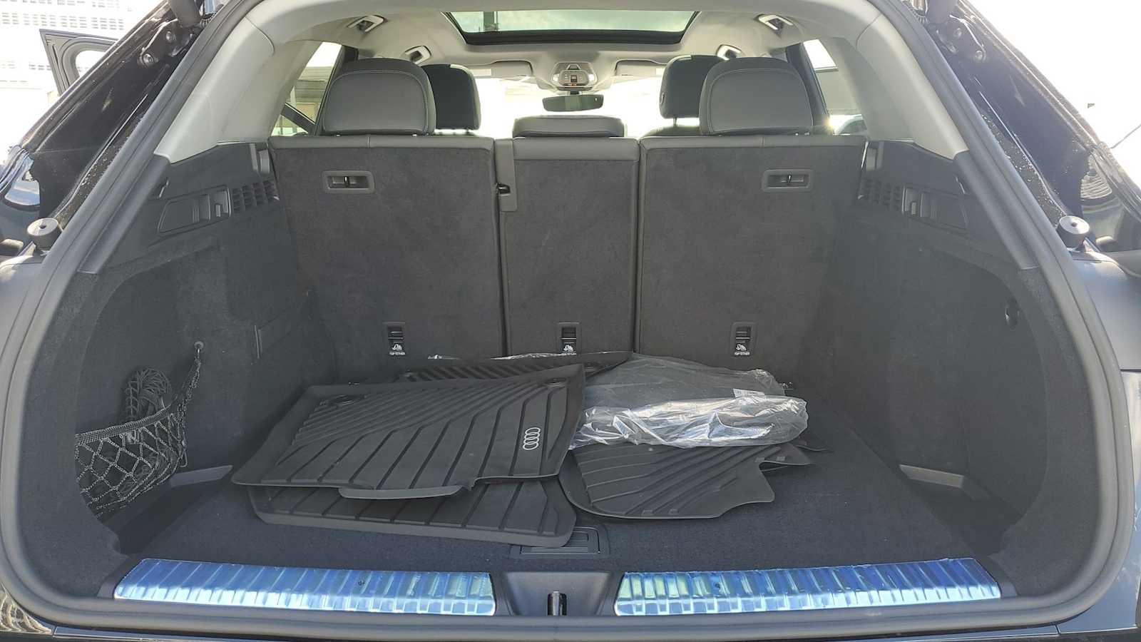 Thumbnail: 2025 Audi Q5 - 34