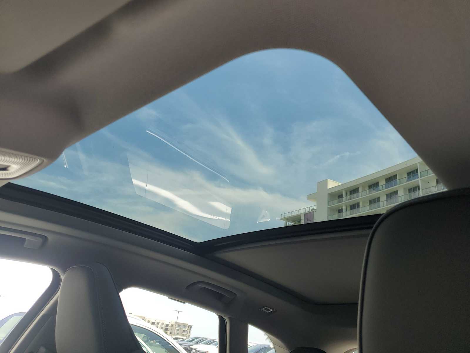 Thumbnail: 2025 Audi Q5 - 15