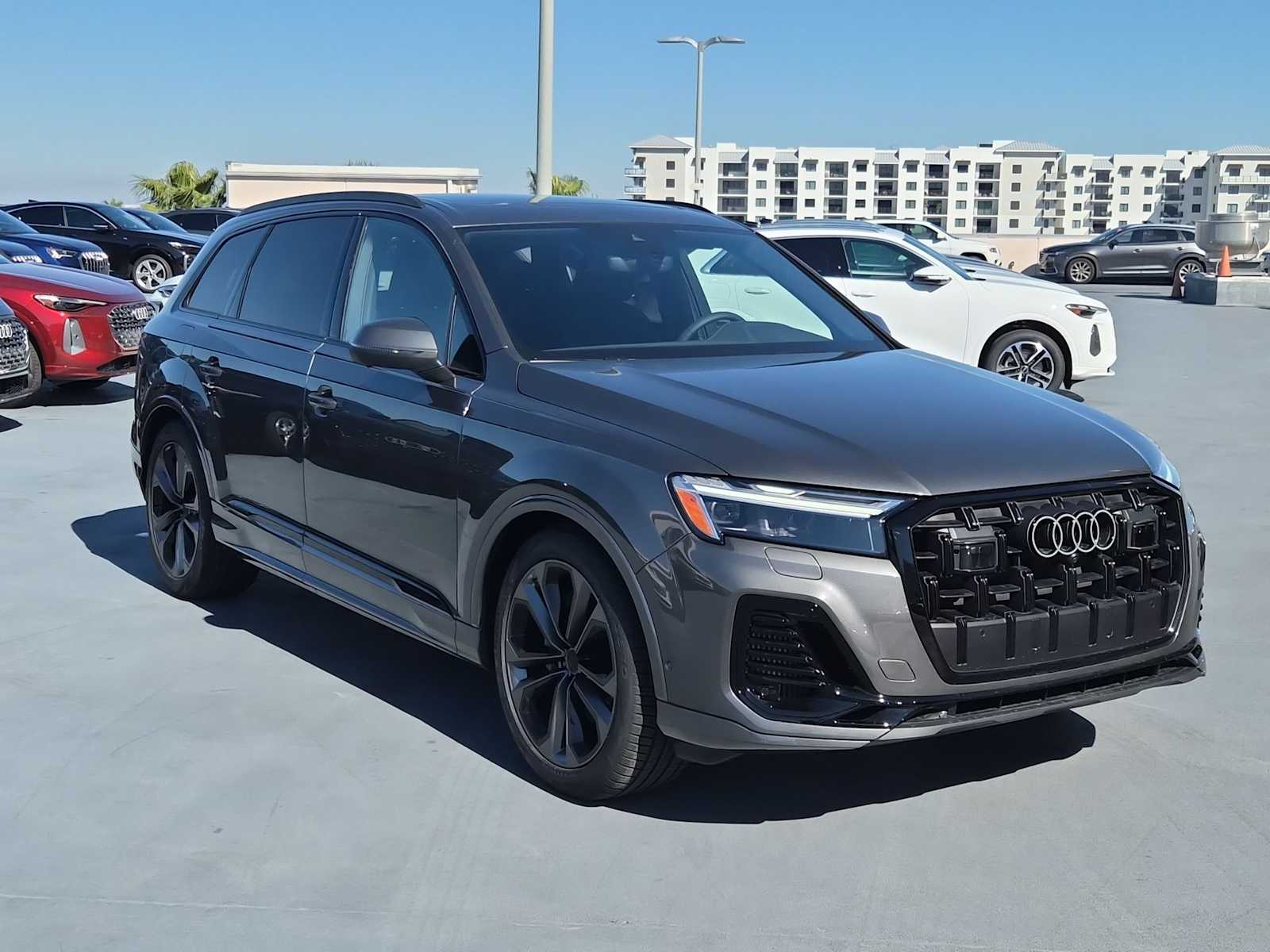 Thumbnail: 2026 Audi Q7 - 8