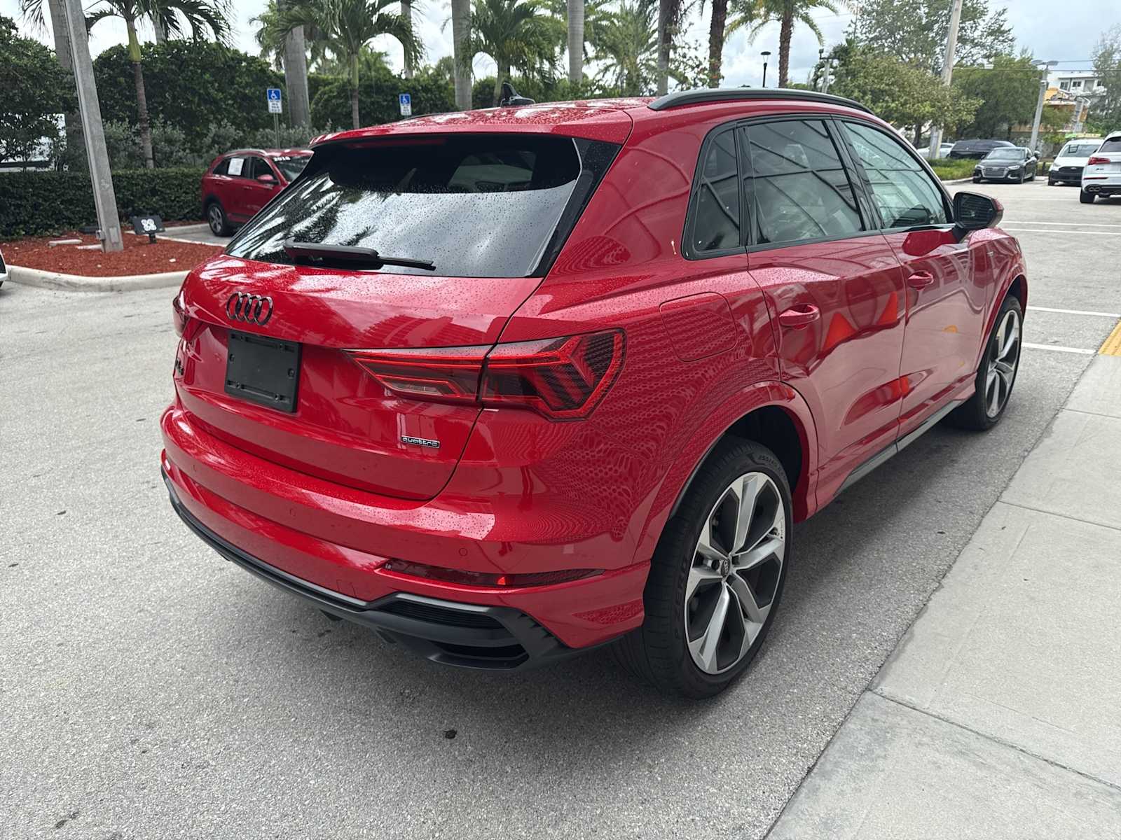 Thumbnail: 2022 Audi Q3 - 3