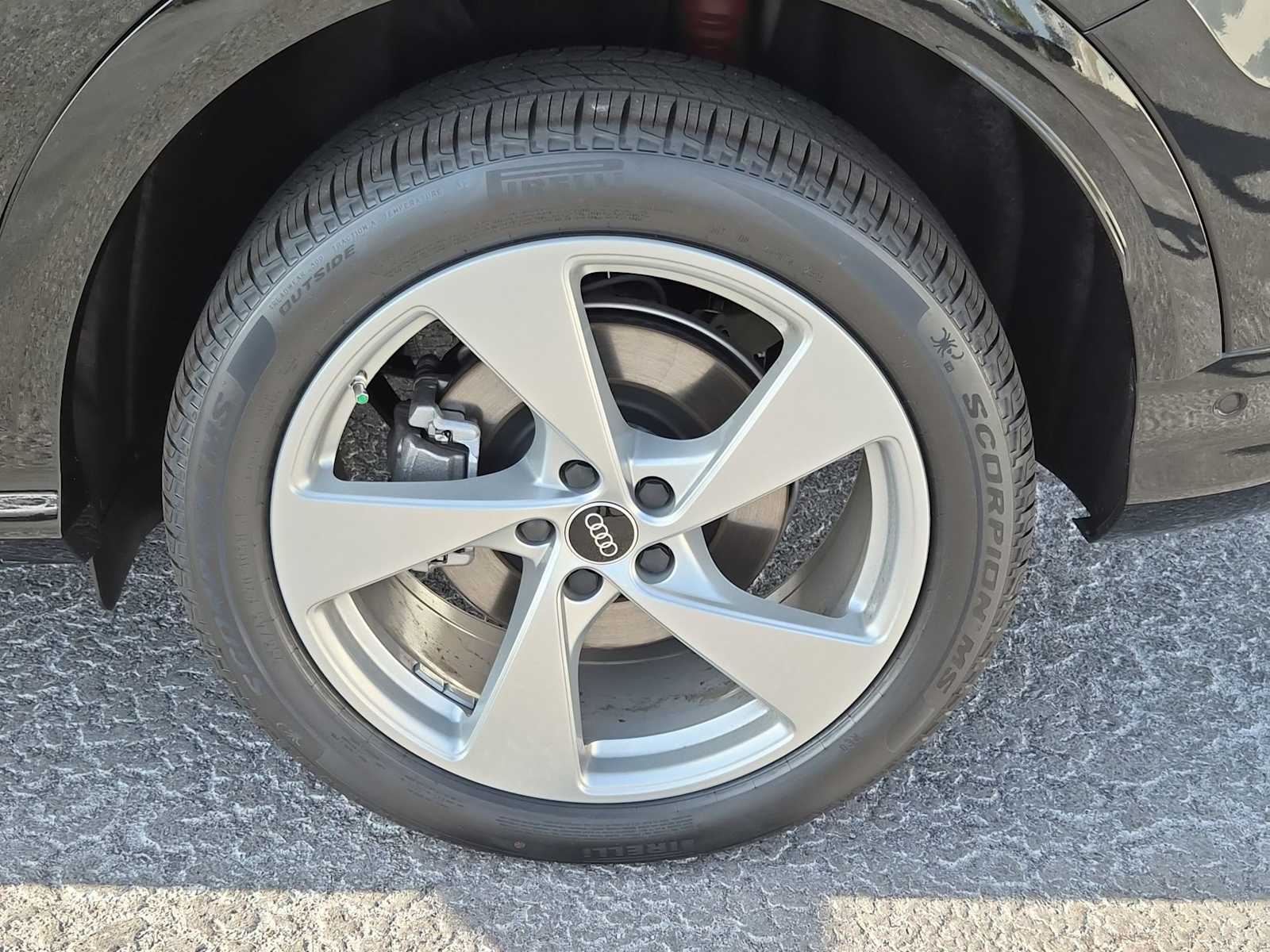 Thumbnail: 2025 Audi Q5 - 12