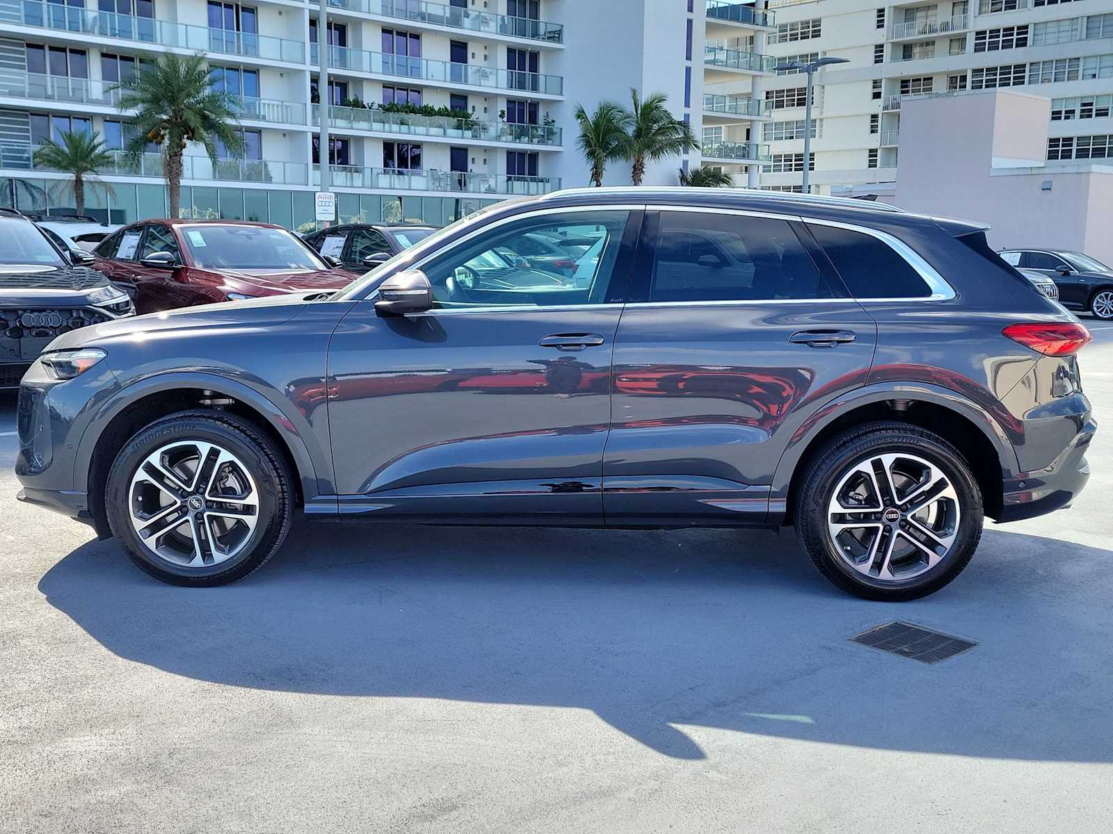 Thumbnail: 2025 Audi Q5 - 3