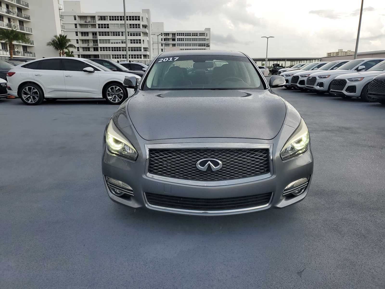 Thumbnail: 2017 INFINITI Q70 - 9