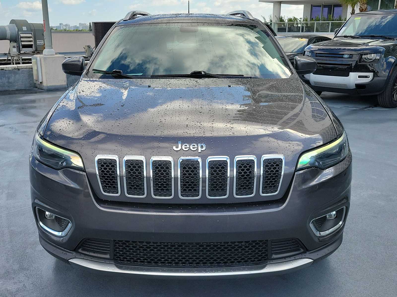 Thumbnail: 2020 Jeep Cherokee - 9