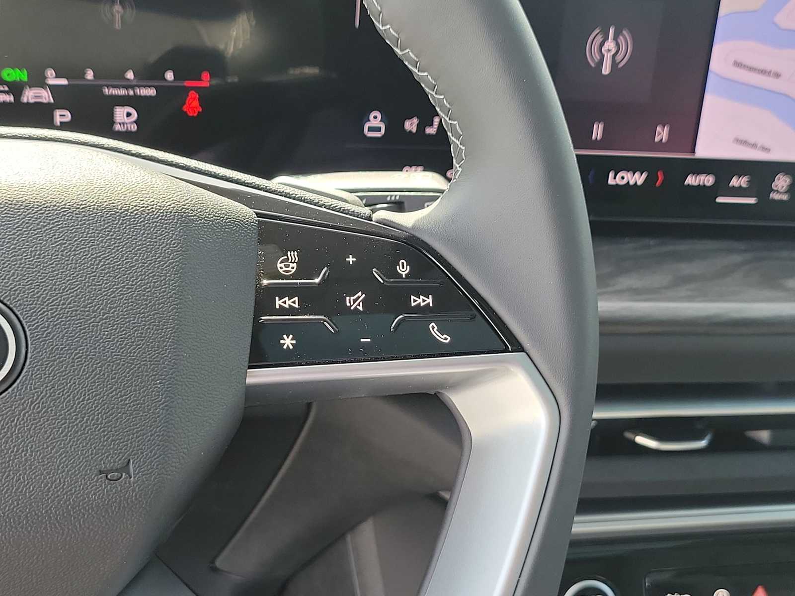 Thumbnail: 2025 Audi Q5 - 22