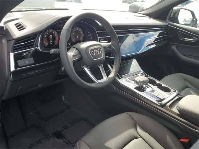 2025 Audi Q8 55 Premium Plus photo 2