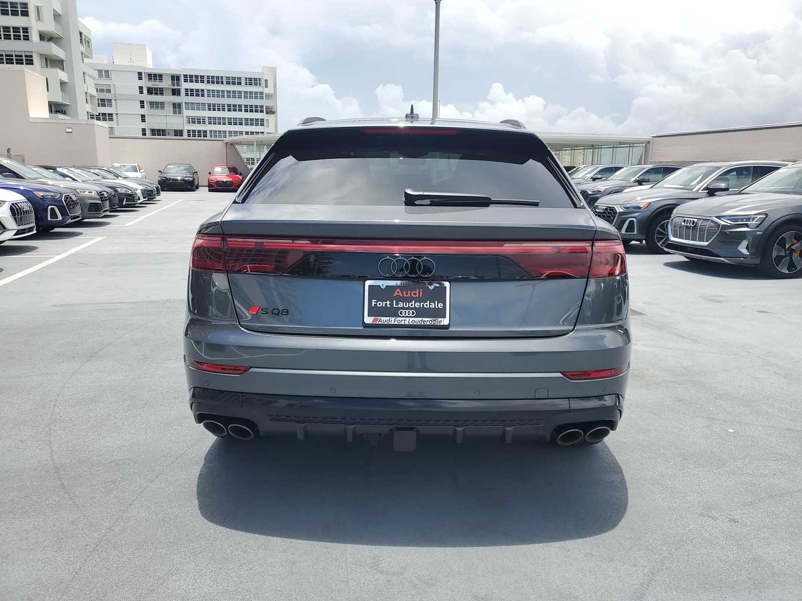 Thumbnail: 2025 Audi SQ8 - 5