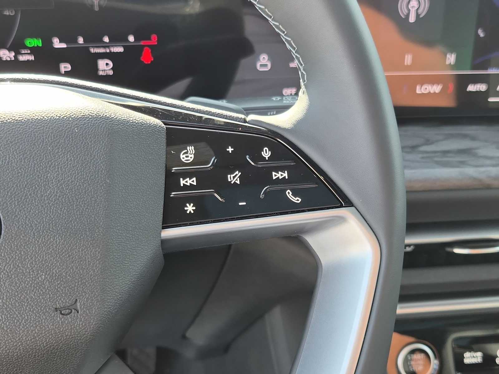 Thumbnail: 2025 Audi Q5 - 22