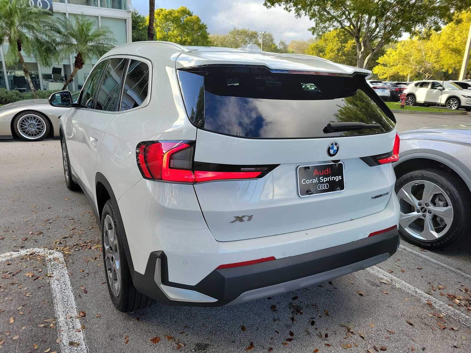 Thumbnail: 2023 BMW X1 - 3