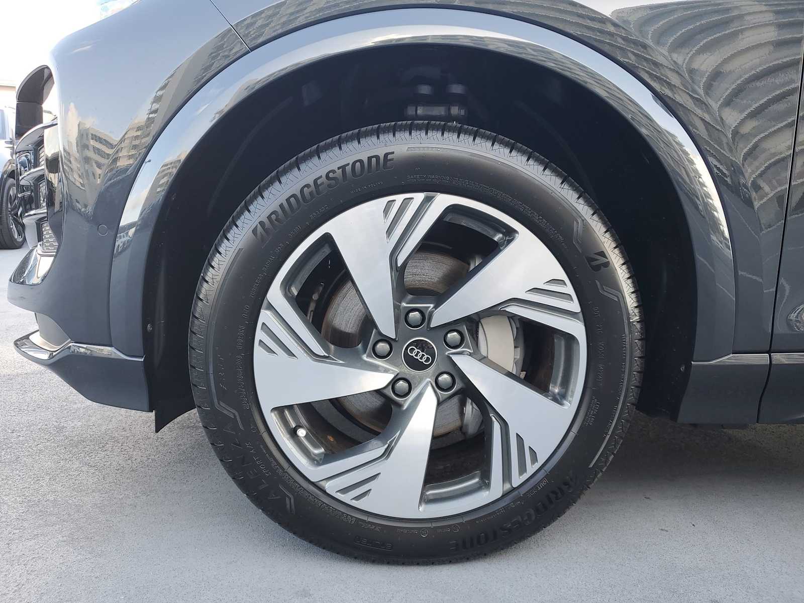 2025 Audi Q6 e-tron Premium Plus 10