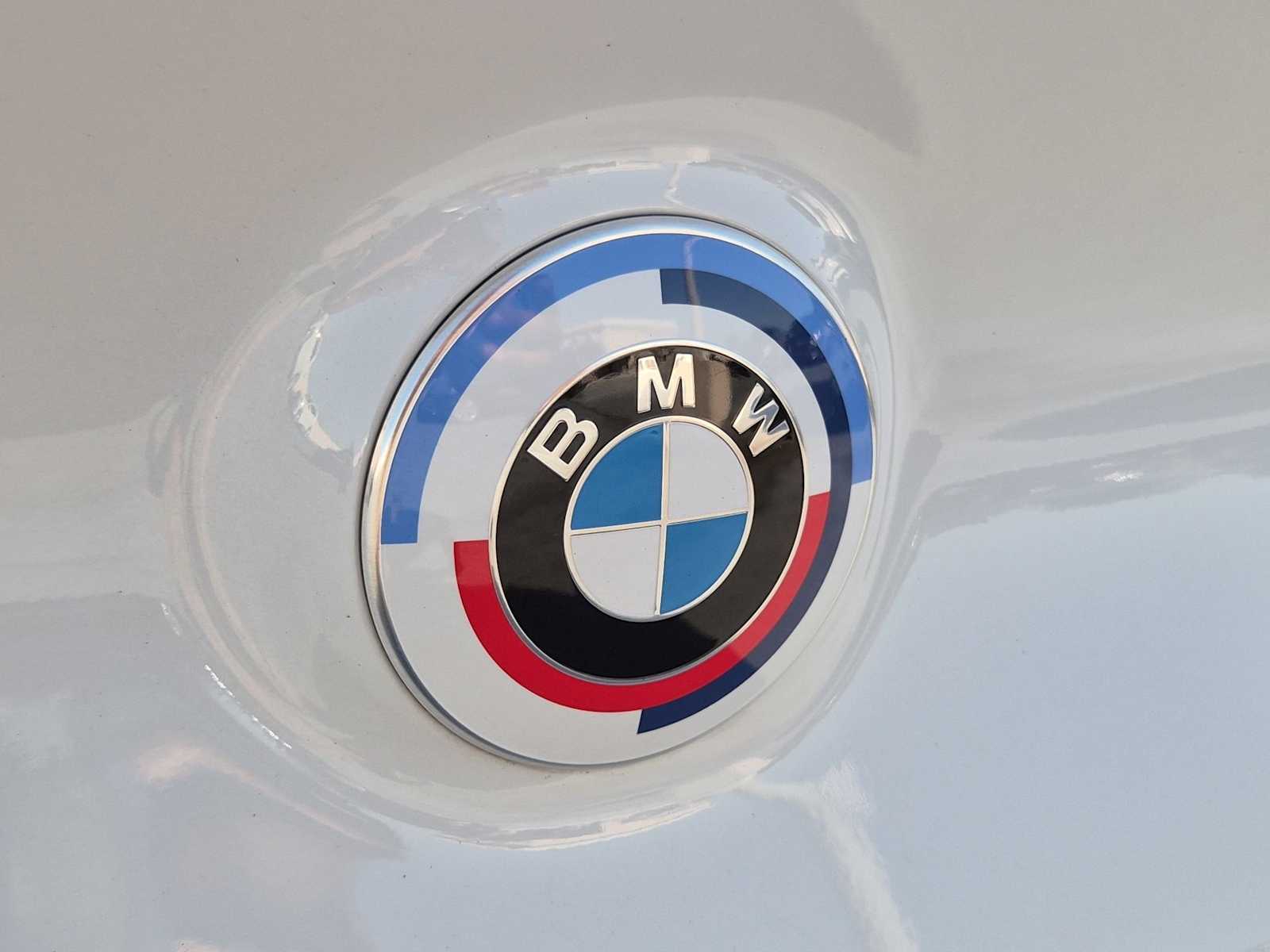 Thumbnail: 2023 BMW M8 - 10