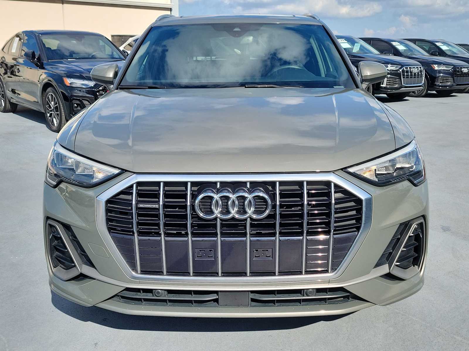 Thumbnail: 2021 Audi Q3 - 9
