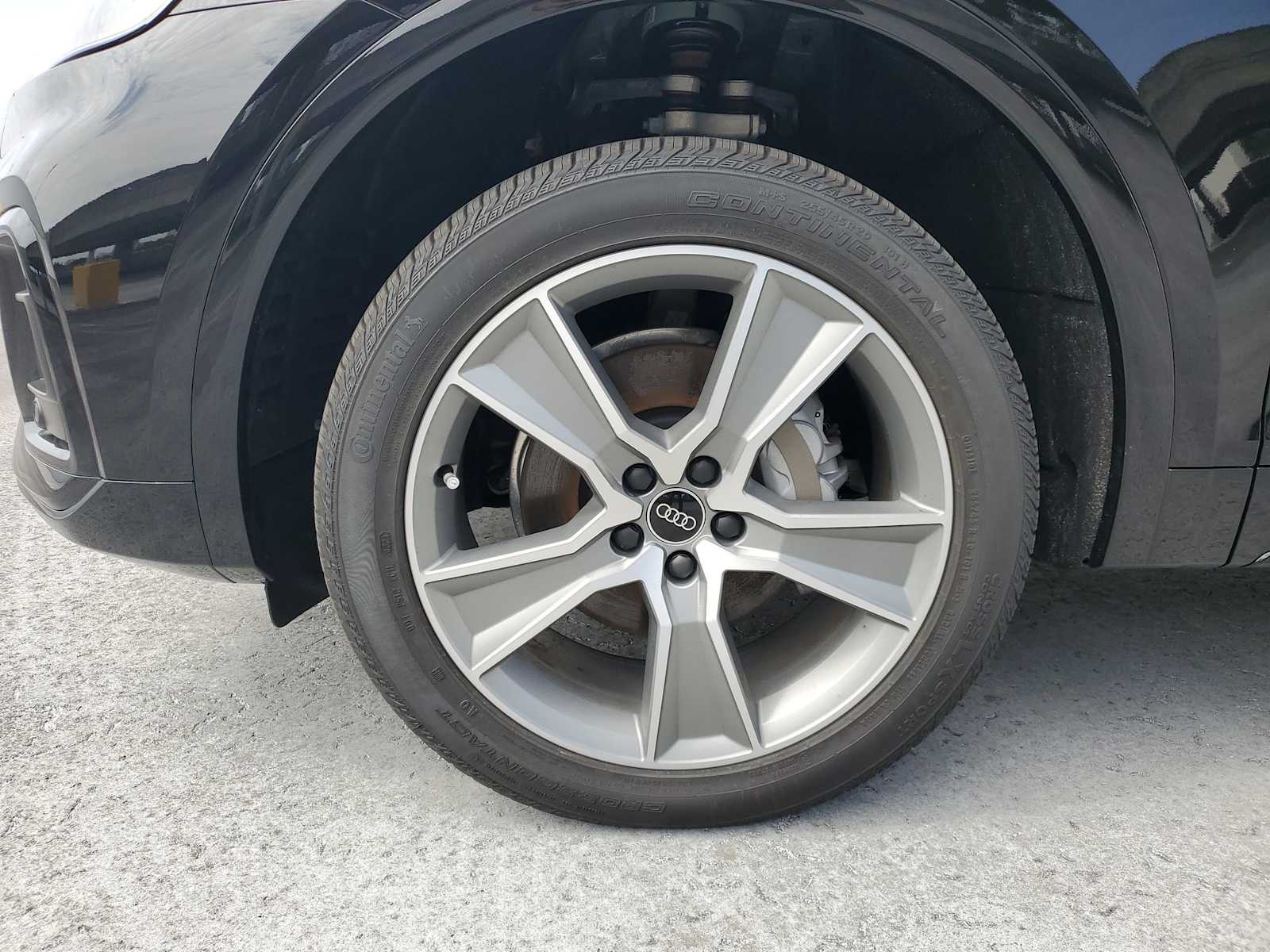 Thumbnail: 2025 Audi Q5 - 10