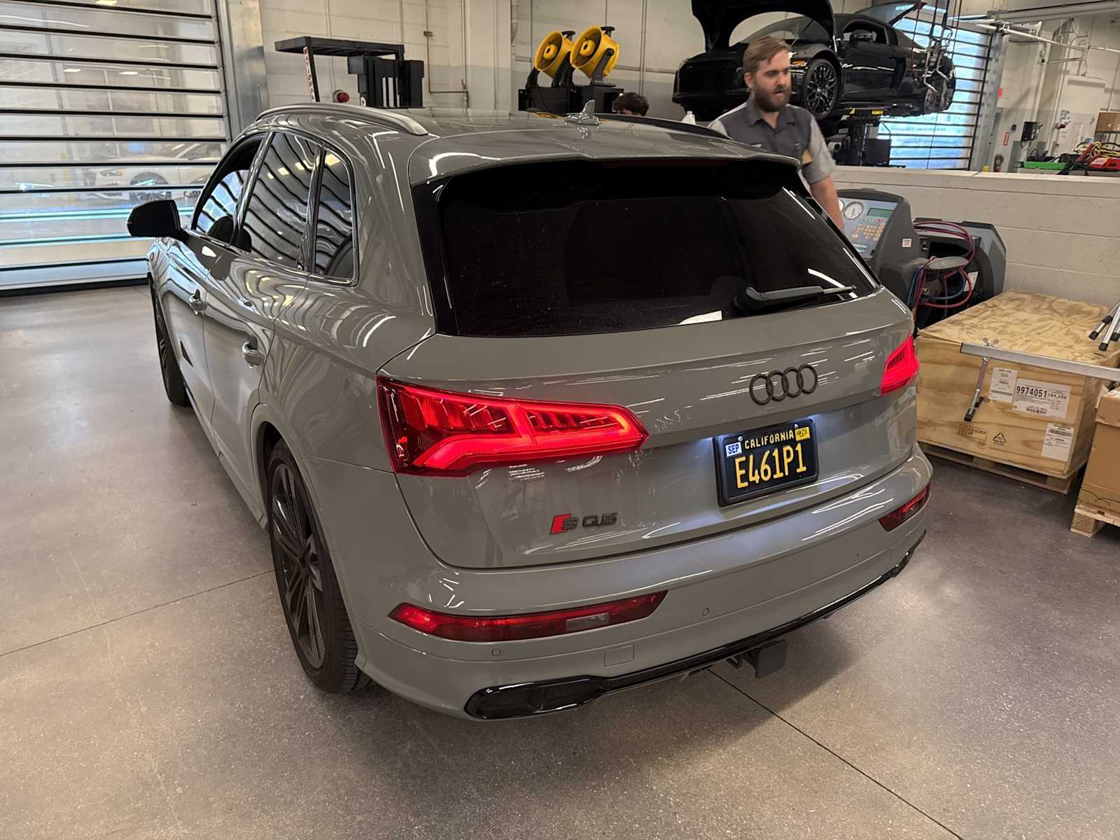 Thumbnail: 2020 Audi SQ5 - 3